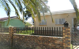 3 Bedroom House in Klawer