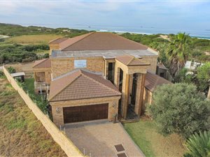 9 Bedroom House in Bluewater Bay
