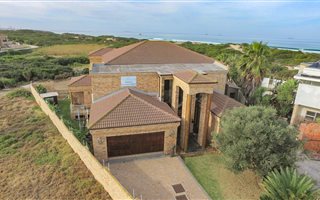 9 Bedroom House in Bluewater Bay