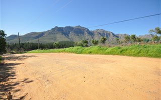 799 m² Land available in La Pastorale