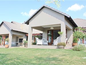 4 Bed House in Mooikloof Ridge