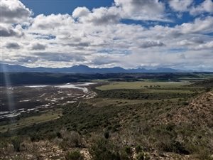 412 m² Land available in Hartenbos