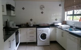 2 Bedroom House in Meerensee