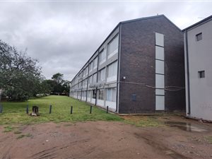 2 Bed Flat in Three Rivers