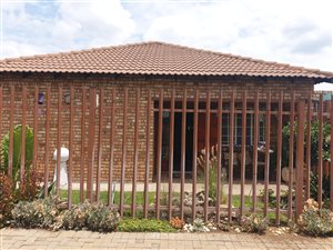 3 Bed Townhouse in Brits Central