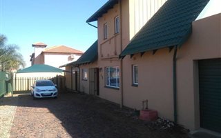 Commercial space in Glenvista