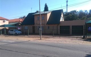 Commercial space in Glenvista