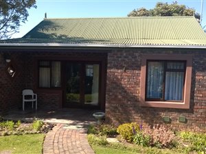 1 Bedroom House in Hoekwil