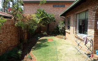 3 Bedroom Apartment in Lynnwood Ridge