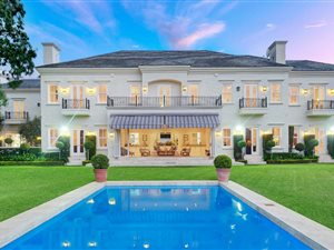 5 Bed House in Bryanston