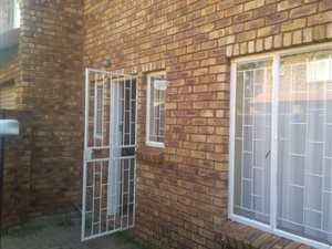 3 Bed Duplex in Clarina