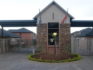 2 Bed Townhouse in Andeon AH