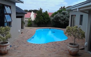 4 Bedroom House in Bredasdorp