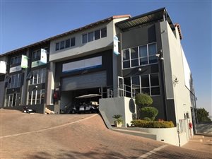 928 m² Industrial space in Halfway House