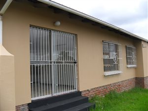 3 Bedroom House in King Williams Town