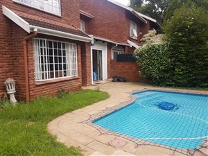 4 Bed Townhouse in Clarendon