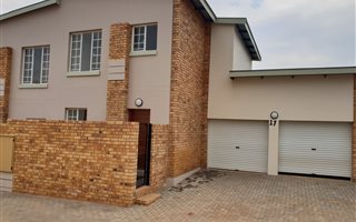 2 Bedroom Duplex in Oukraal Estate