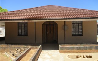 4 Bedroom House in Vryburg