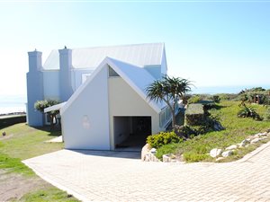 4 Bed House in Cape St Francis