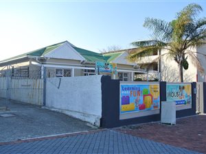 1 Bed House in Port Elizabeth Central