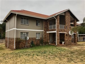 2 Bed Townhouse in Elarduspark