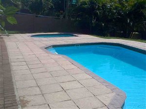 2 Bed Apartment in Uvongo