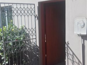 1 Bed Apartment in Umhlatuzana