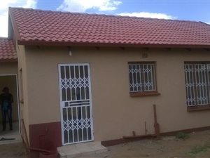 3 Bed House in Springs Central
