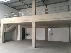 139 m² Industrial space in Cornubia