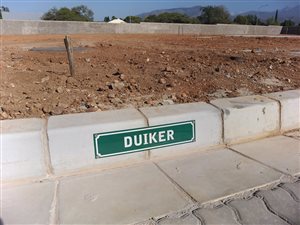 340 m² Land available in Robertson