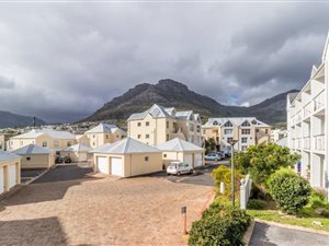 2 Bed Apartment in Hout Bay and surrounds