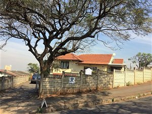 4 Bed House in Woodlands
