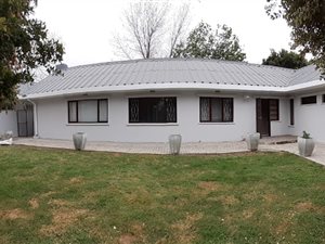 3 Bed House in Paarl