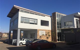 133 m² Commercial space in Highveld