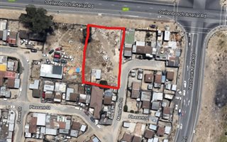 907 m² Land available in Blue Downs