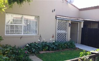 2 Bedroom Townhouse in Elspark