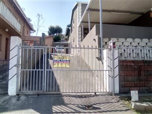 3 Bed House in Westcliff