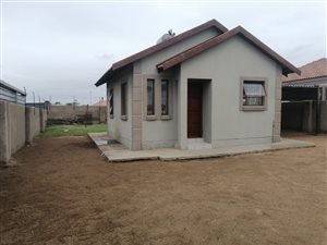 2 Bed House in Rethabile Gardens