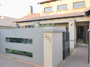 4 Bed House in Raslouw Manor