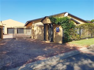 4 Bed House in Witfield