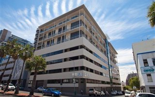 65 m² Commercial space in De Waterkant