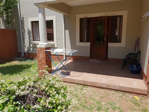 2 Bed Townhouse in Paulshof