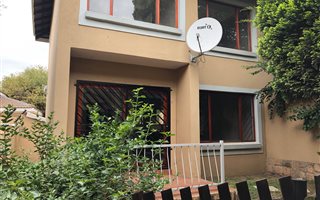 2 Bedroom House in Paulshof