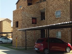 2 Bed Apartment in Honeydew