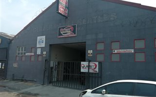 869 m² Commercial space in Jacobs