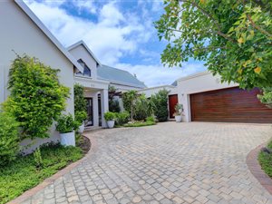 3 Bed House in Kingswood Golf Estate