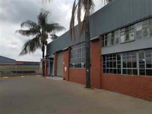 200 m² Commercial space in Hennopspark