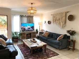 2 Bed Townhouse in Clubview