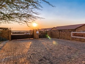 3 Bed Simplex in Kyalami Hills
