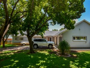 4 Bed House in Clubville